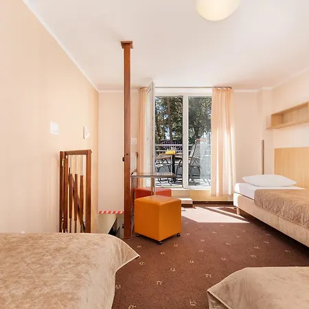 招待所 Kaprys 波别罗沃